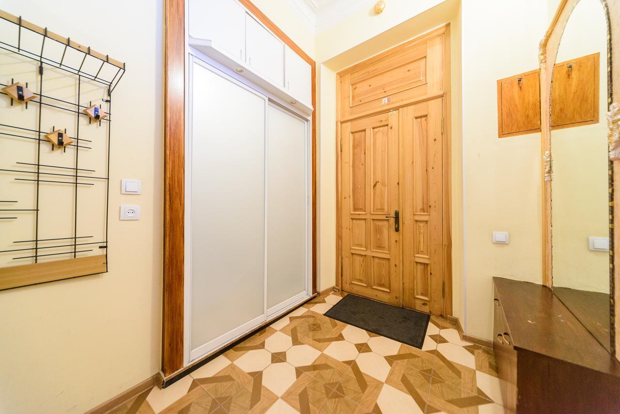 Apartment Near Arena City Kyjev Exteriér fotografie